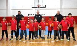 Yalova Belediyespor Basketbol Okulu’nda Antrenmanlar Başladı