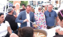 Çiftlikköy’de 5 Bin Aşure İkramı
