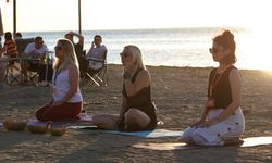 Çiftlikköy Sahili Yoga ile Şenlendi