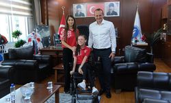 Başkan Yele, Şampiyon Canan’la Bir Araya Geldi