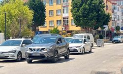 Yalova'da Kaldırım ve Engelli Parkı İşgali