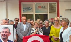 Çınarcık’ta Toplu İstifa! Yeni Parti’ye Katıldılar