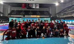 Canbay, Subaşılı Pehlivanları Tebrik Etti