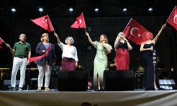 Çiftlikköy’de Zafer Bayramı Coşkusu Konserlerle Taçlandı