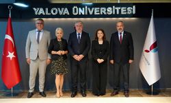 Yalova Üniversitesi’nde Devir Teslim