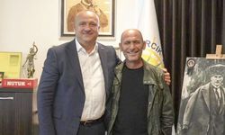 Başkan Kurt’tan Emekliye Ayrılan Personele Teşekkür