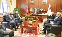 Eğitim-Bir-Sen’den Rektör Bahçekapılı’ya Hayırlı Olsun Ziyareti