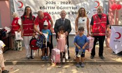 Kızılay’dan Yalova’da 100 Öğrenciye Kırtasiye Desteği