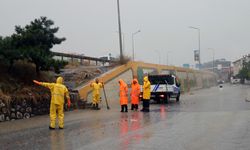 Yalova’da Yağmur Sularının Tahliyesi İçin Çalışma