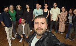Yetişkinler İçin Karma Tiyatro Çalışmaları Sürüyor
