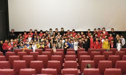 Çiftlikköy’ün Minik Yıldızları Sinema Keyfi Yaptı