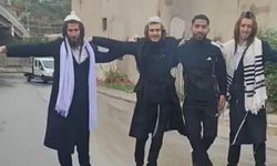 İzmir’de Yahudiler Netanyahu’nun Gidişini Kutladı