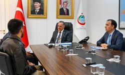 Vali Usta, Halk Günü’nde Vatandaşları Dinledi