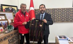 İnce'den Soygüzel'e Edirnespor Forması
