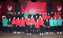 Nida, Kadın Hakem Seminerinde Ter Döktü