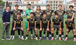 Yalova FK Zirveye Kırparken, Yalovaspor Beraberliğe Abone Oldu