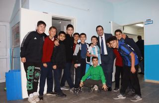 Başkan Canbay’a Öğrencilerden Coşkulu Karşılama