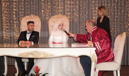 Başkan Soyer, Genç Çiftin Nikahını Kıydı
