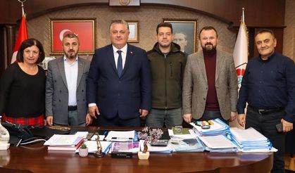 Başkan Gürel’e Hizmet-İş Çıkarması!