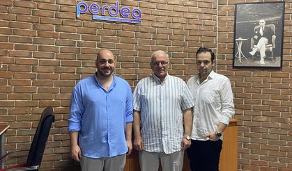 Perde Değil, Bir Miras Dokuyorlar