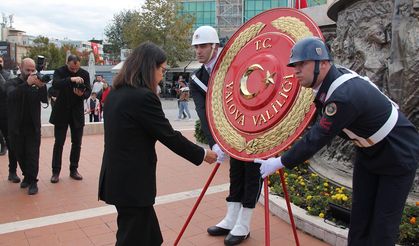 Atamızın Anıtına Çelenk Bıraktık