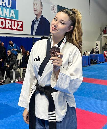 Hilal Gül Kozulu Türkiye Üçüncüsü Oldu