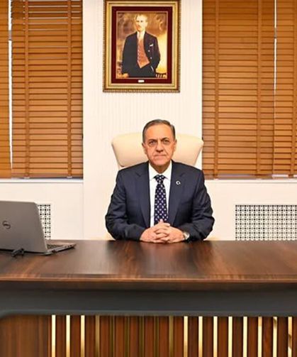 Vali Usta: “Dünyaya Barış ve Adalet Getirsin”