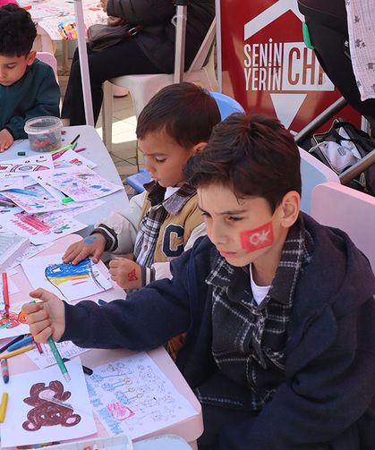 Yalova’daki Siyasi Partiler Çocuk Bayramı’nda Sahadaydı