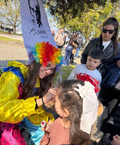 Yalova Fenerbahçeliler Derneği'nde 23 Nisan Coşkusu Yaşandı