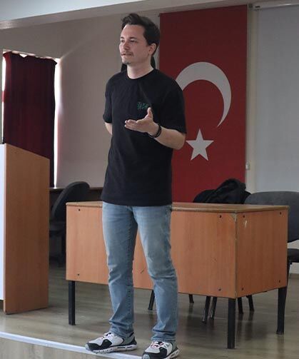 Yalova Gazetesinden Sezgin Altınel, Orhangazi ÇPAL’de Mesleki Deneyimlerini Paylaştı