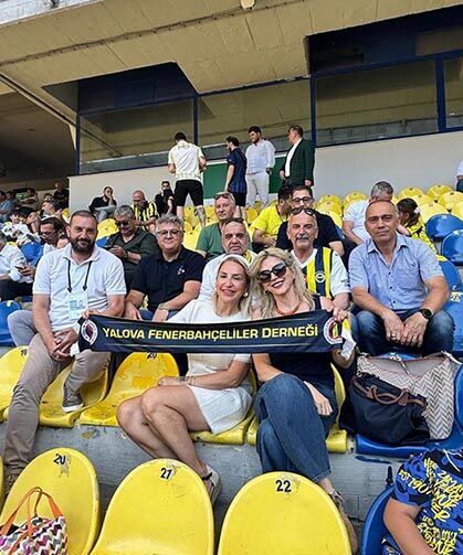 Fenerbahçe Yeni Başkanını Seçti, Yalovalılar Sandığa Hücum Etti