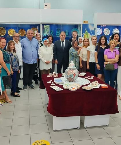 Başkan Gürel’den Yalovalı Çinicilere Tanıtım Desteği