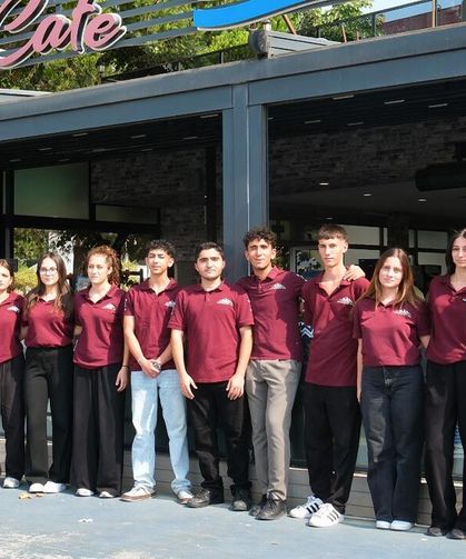 Çiftlikköy Belediyesi, ‘Öğrenci Dostum’la İstihdama Katkı Veriyor