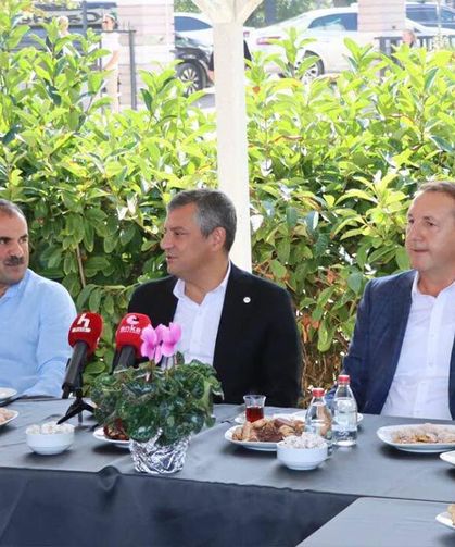 Özgür Özel Yalova’da Süs Bitkileri Üreticileriyle Buluştu