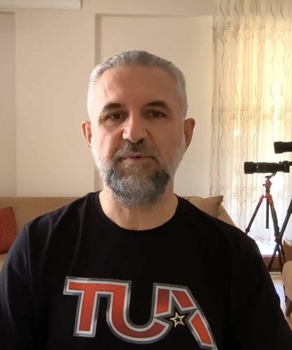 Yalova’da Bulutların Arasından Ay Tutulmasını Fotoğrafladı