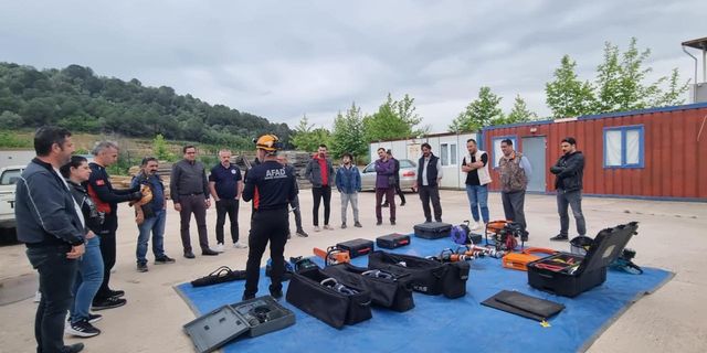 Arama Kurtarma Ekibine Eğitim