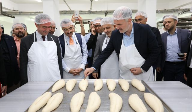 Öğrencilerin Ürettiği Ekmekler 4 Liradan Vatandaşla Buluşacak  