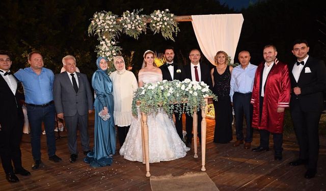 Kutay Ve Sümeyra Dünya Evine Girdi