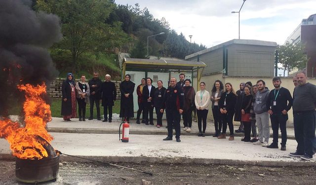 Altınova’da Hastane Personeline Yangın Eğitimi