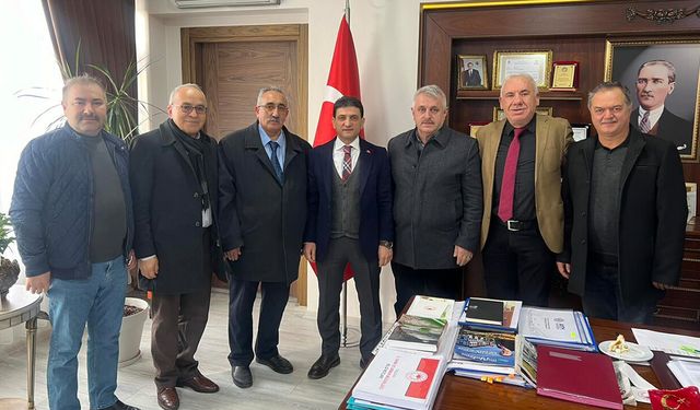 Müdür Parıldar Misafirlerini Ağırladı