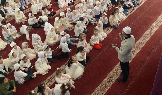 Minikler Ramazanı Karşıladı