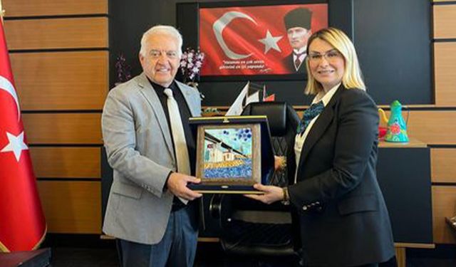 Vekil Becan, Belediye Başkanlarını Kutladı