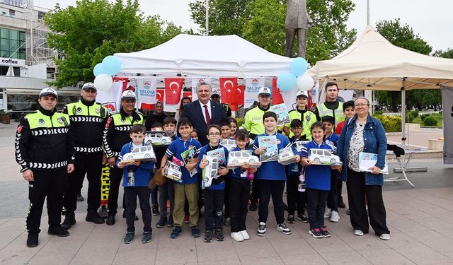 Başkan Gürel, Trafik Haftasını Çocuklarla Kutladı