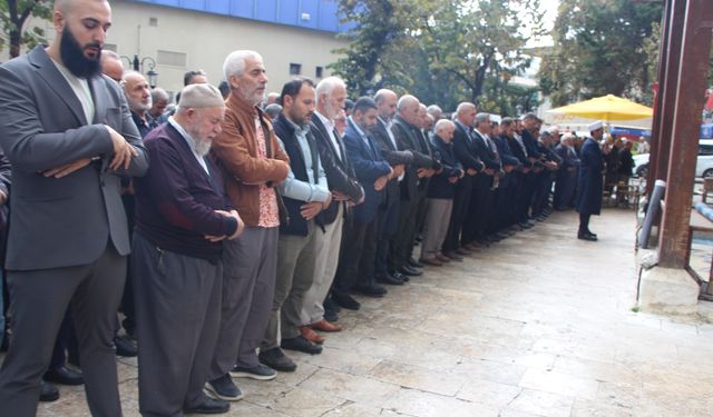 Yalova’da Yahya Sinvar için Gıyabi Cenaze Namazı Kılındı