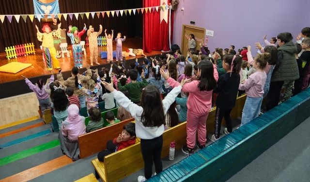 Masal İsimli Oyun Çocuklar İçin Sahnelendi