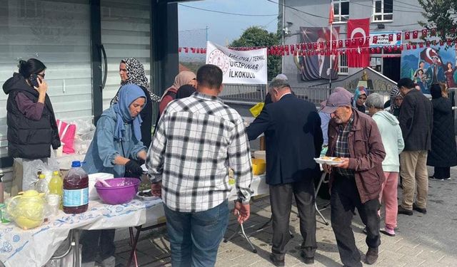 Başkan Acar, Üvezpınar Kermesinde