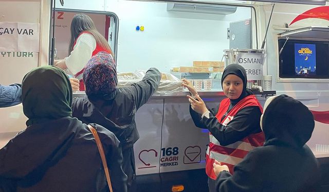 Kızılay’dan Kadir Gecesi İkramı