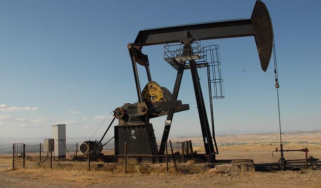 Brent Petrol Şubat 2021'den Bu Yana En Düşük Seviyesinde