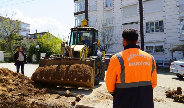 Armutlu’da Su Altyapısı Yenileniyor