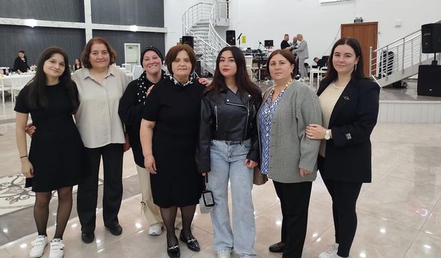 Balkanlı Kadınlardan Eğlenceli Gece
